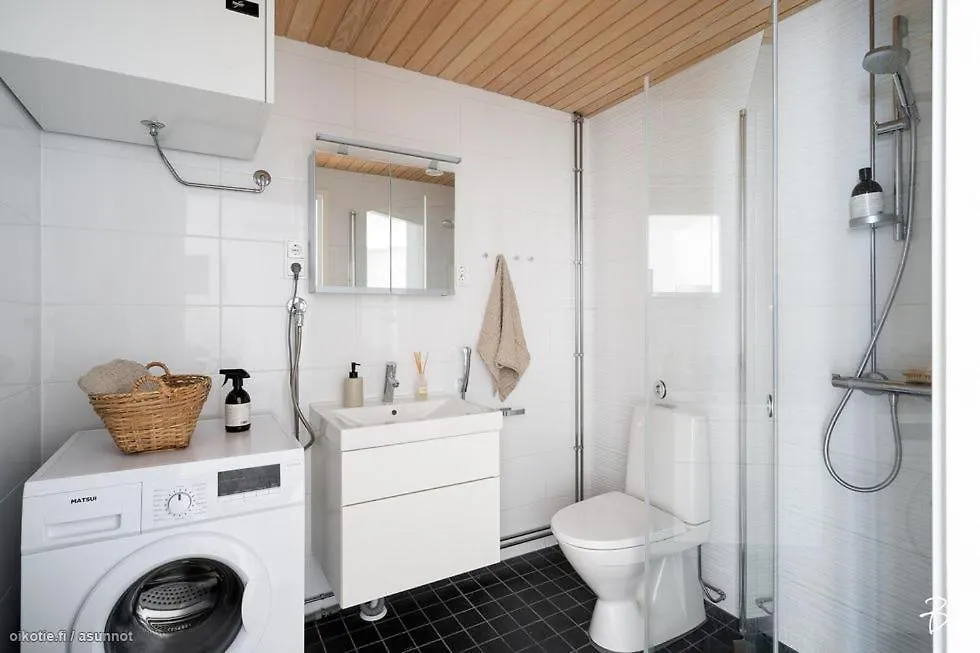 Bright Two-Room Apartment With A Balcony In Kalasatama Helsinki
